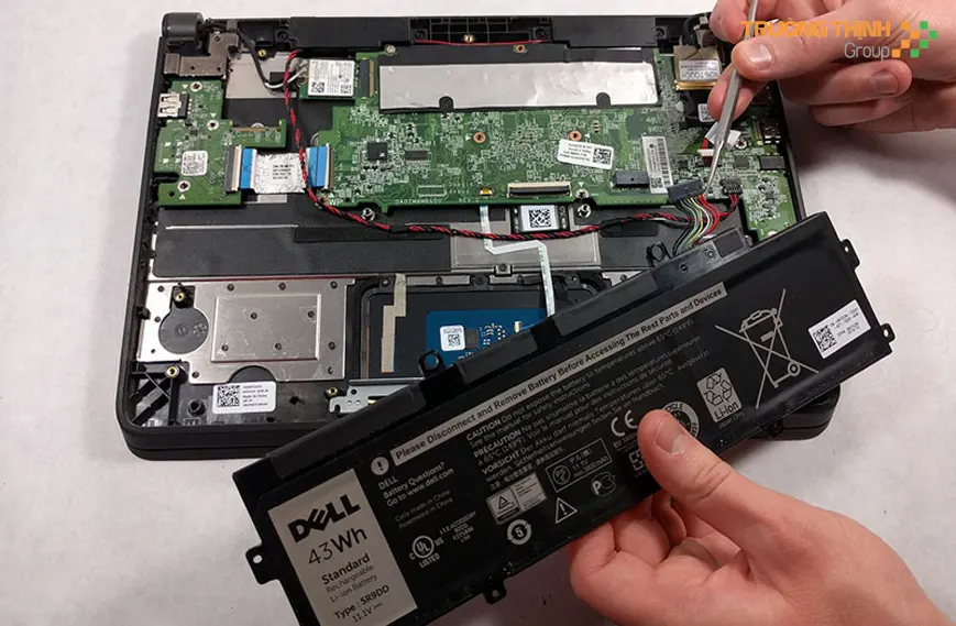 Các dấu hiệu cần thay pin laptop Dell Inspiron 15 3567 Các dấu hiệu cần thay pin laptop Dell Inspiron 15 3567