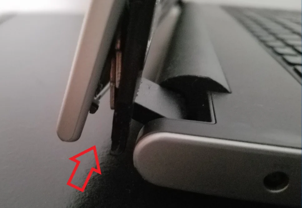 Thay Bản Lề Laptop Quận Thủ Đức