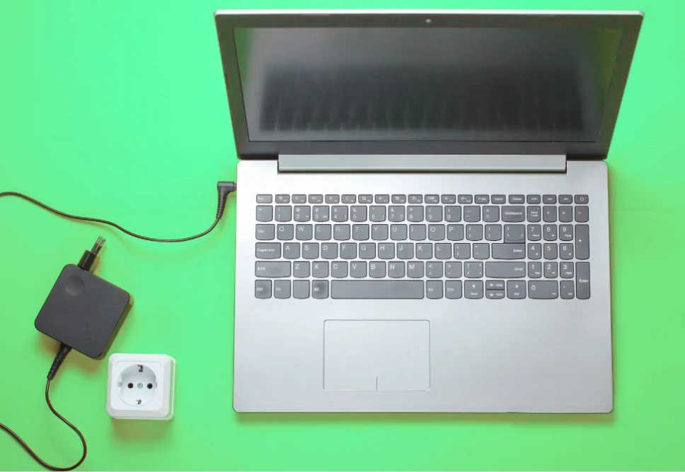 Địa Chỉ Sửa Chữa Laptop Sập Nguồn Đột Ngột Ở Phường An Phú Đông - Quận 12 Cũ
