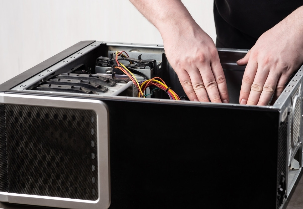 Địa Chỉ Sửa Máy Tính Bị Treo Quận 1 - Lấy Liền, Tận Nhà