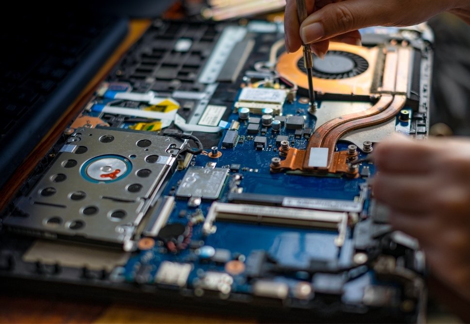 Địa Chỉ Sửa Máy Tính Kêu To Quận 3 Lấy Ngay