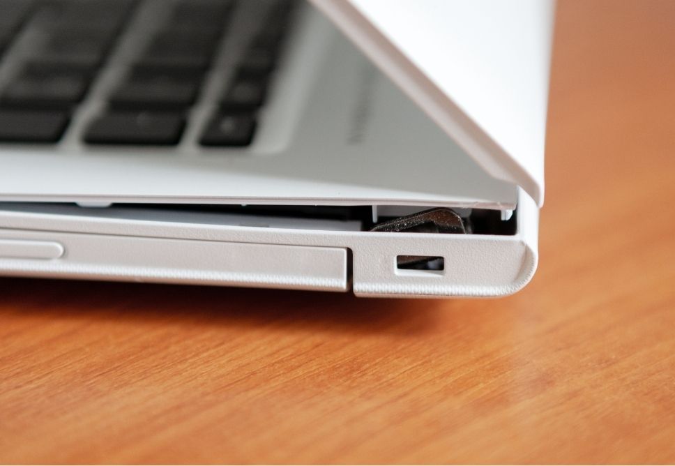 Địa Chỉ Thay Bản Lề Laptop Quận Gò Vấp Lấy Ngay