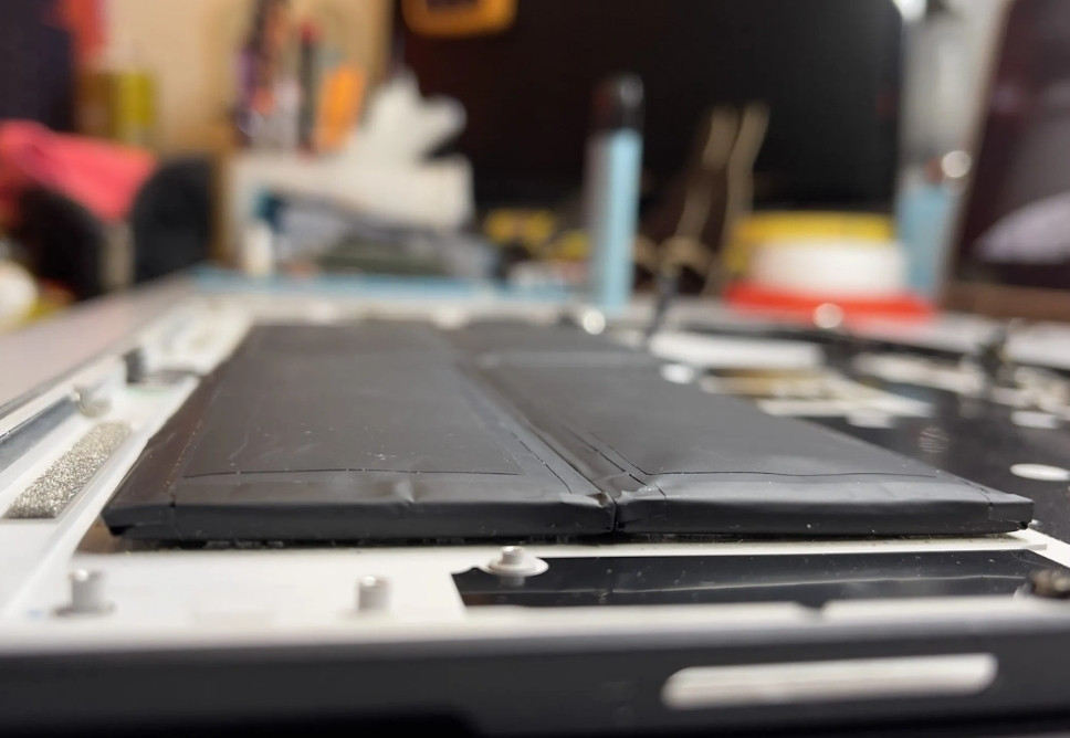 Địa Chỉ Thay Pin Surface Quận Phú Nhuận Giá Rẻ