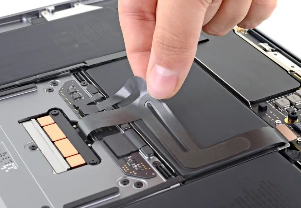 Địa Chỉ Thay Pin Macbook Quận Tân Phú Lấy Liền