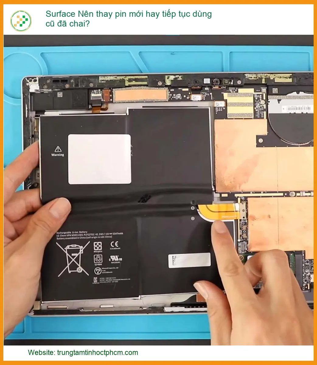 Surface Nên Thay Pin Mới Hay Tiếp Tục Dùng Cũ Đã Chai? Chuyên Gia Giải Đáp!