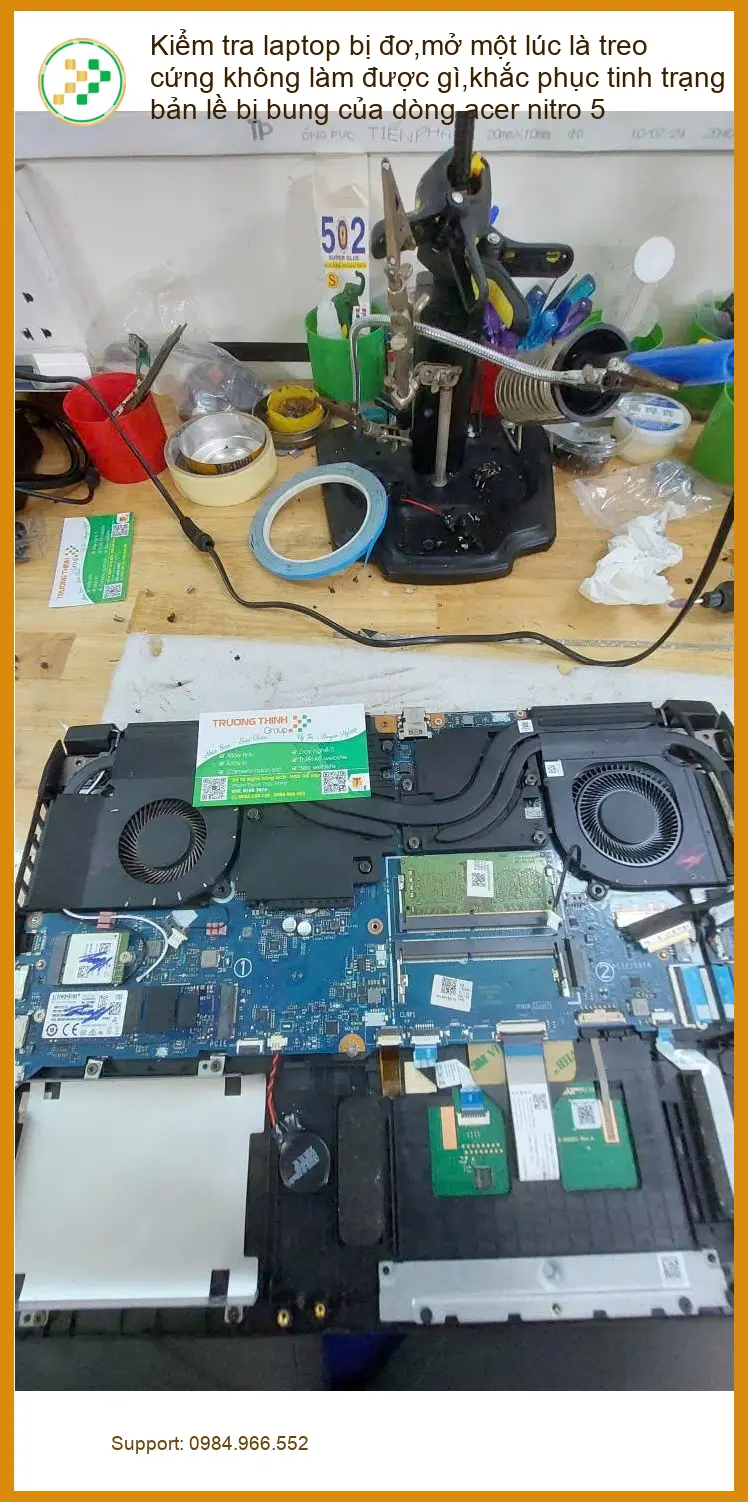 Chị Thanh tìm tiệm sửa laptop Acer Nitro 5 bị đơ, bung bản lề Quận Phú Nhuận ảnh thực tế 2
